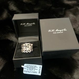 Dasan diamond daisy ring Size 7